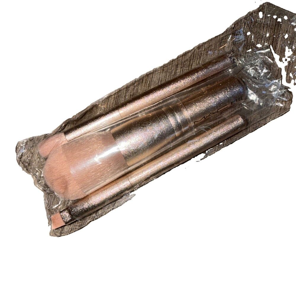 MAC Cosmetics Snowball Mini Brush Kit Rose Gold - Brushes Only No Bag - Picture 2 of 2